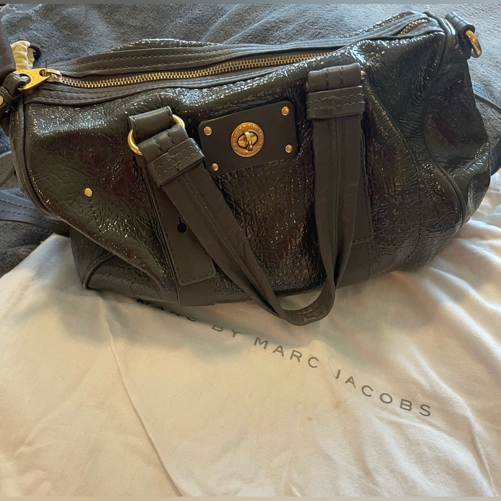 Marc Jacobs Gray Patent Leather Handbag